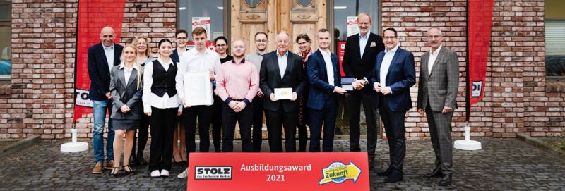 media/image/Header_Kooperation_1_1_Ausbildungaward_Gruppenbild_II.jpg